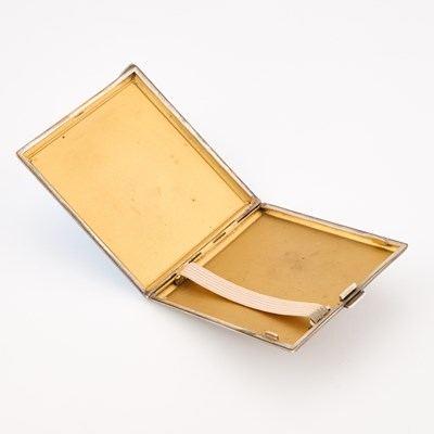 Lot 315 - A GEORGE VI SILVER AND ENAMEL CIGARETTE CASE