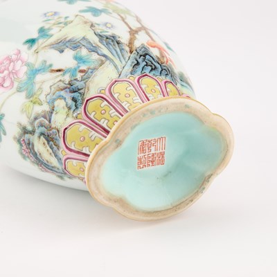 Lot 100 - A CHINESE FAMILLE ROSE VASE