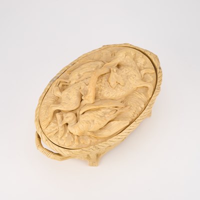 Lot 48 - A 19TH CENTURY MINTON CANEWARE GAME PIE DISH
