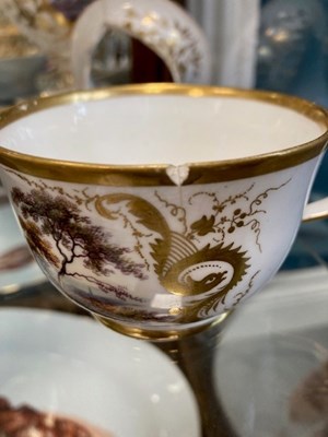 Lot 61 - A COLLECTION OF DERBY PORCELAIN, EARLY 19TH CENTURY
