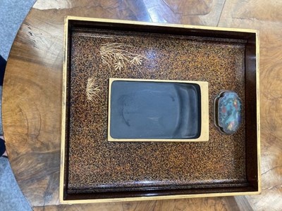 Lot 132 - A GOOD 19TH CENTURY JAPANESE GOLD LACQUERED WRITING BOX (SUZURIBAKO)