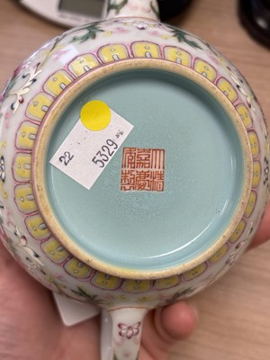 Lot 147 - A CHINESE FAMILLE ROSE TEAPOT