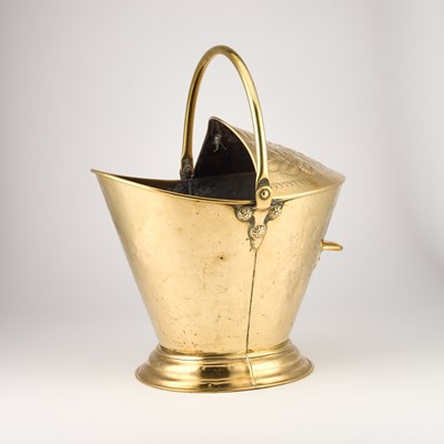Lot 122 - A BRASS COAL BUCKET, CIRCA 1880