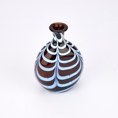 Lot 18 - A NAILSEA GLASS FLASK, 19TH CENTURY