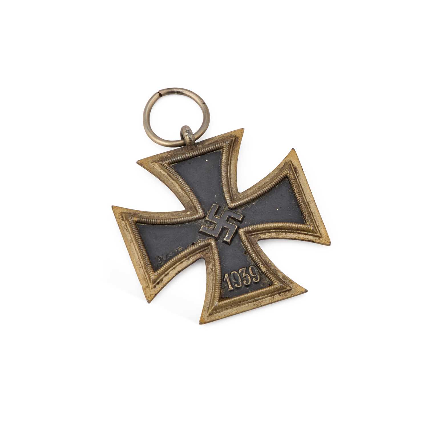 Lot 9 - A GERMAN 1939 IRON CROSS SECOND CLASS