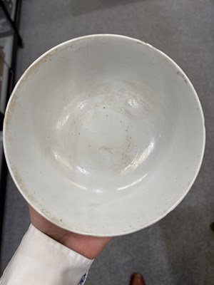 Lot 91 - A PAIR OF CHINESE BLUE-GLAZED PORCELAIN BOWLS