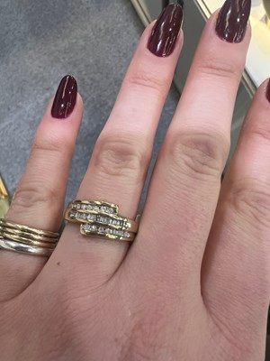 Lot A 9 CARAT GOLD DIAMOND BAND RING