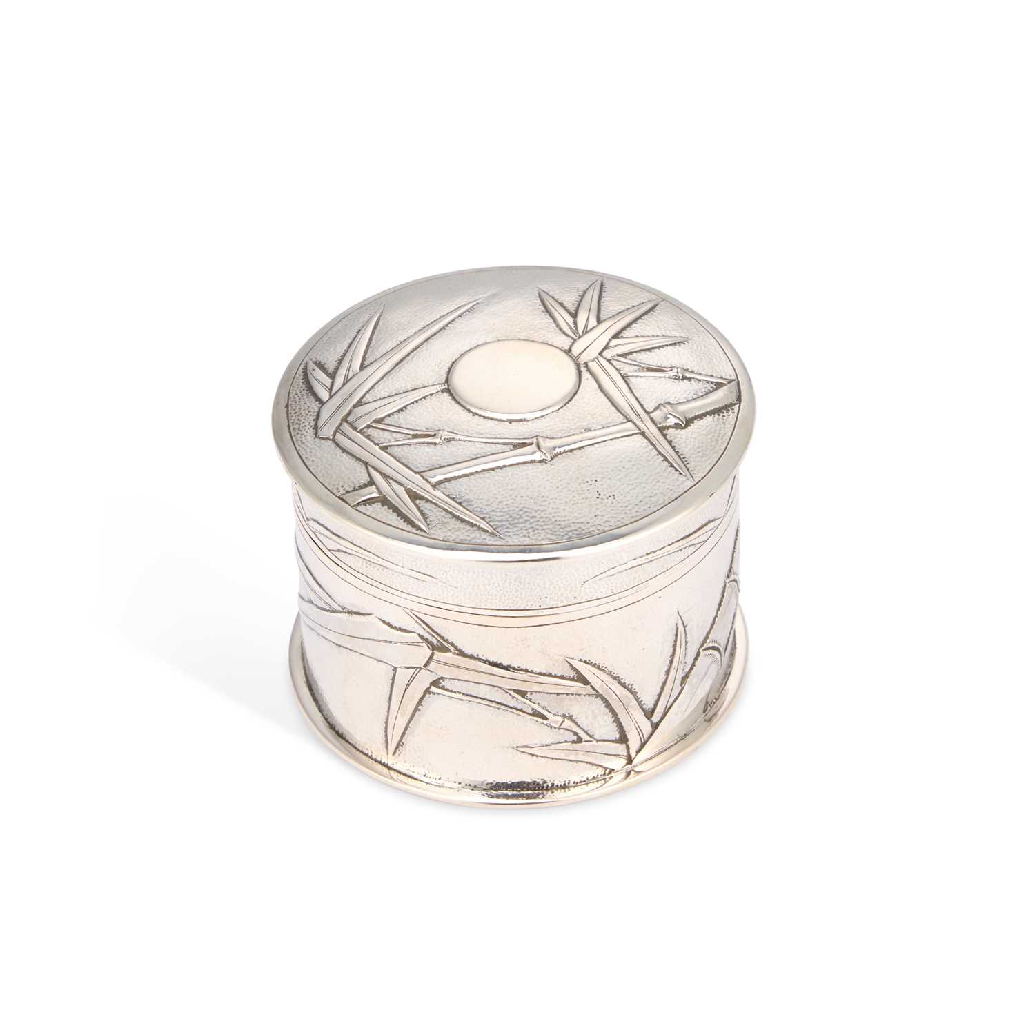 Lot 287 - A CHINESE SILVER BOX