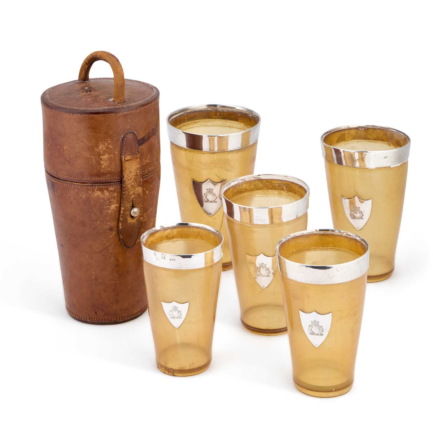 Lot 523 - A GROUP OF FIVE VICTORIAN AND LATER SILVER-RIMMED HORN BEAKERS IN A LEATHER CASE