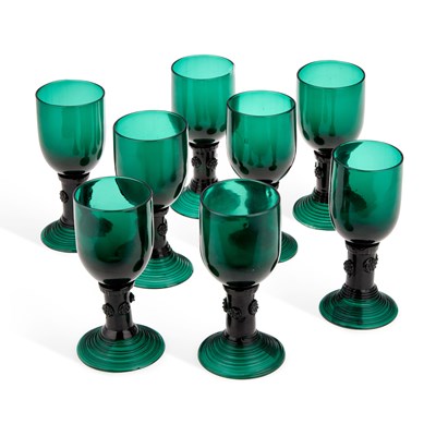 Lot 78 - A SET OF EIGHT GREEN GLASS ROEMERS