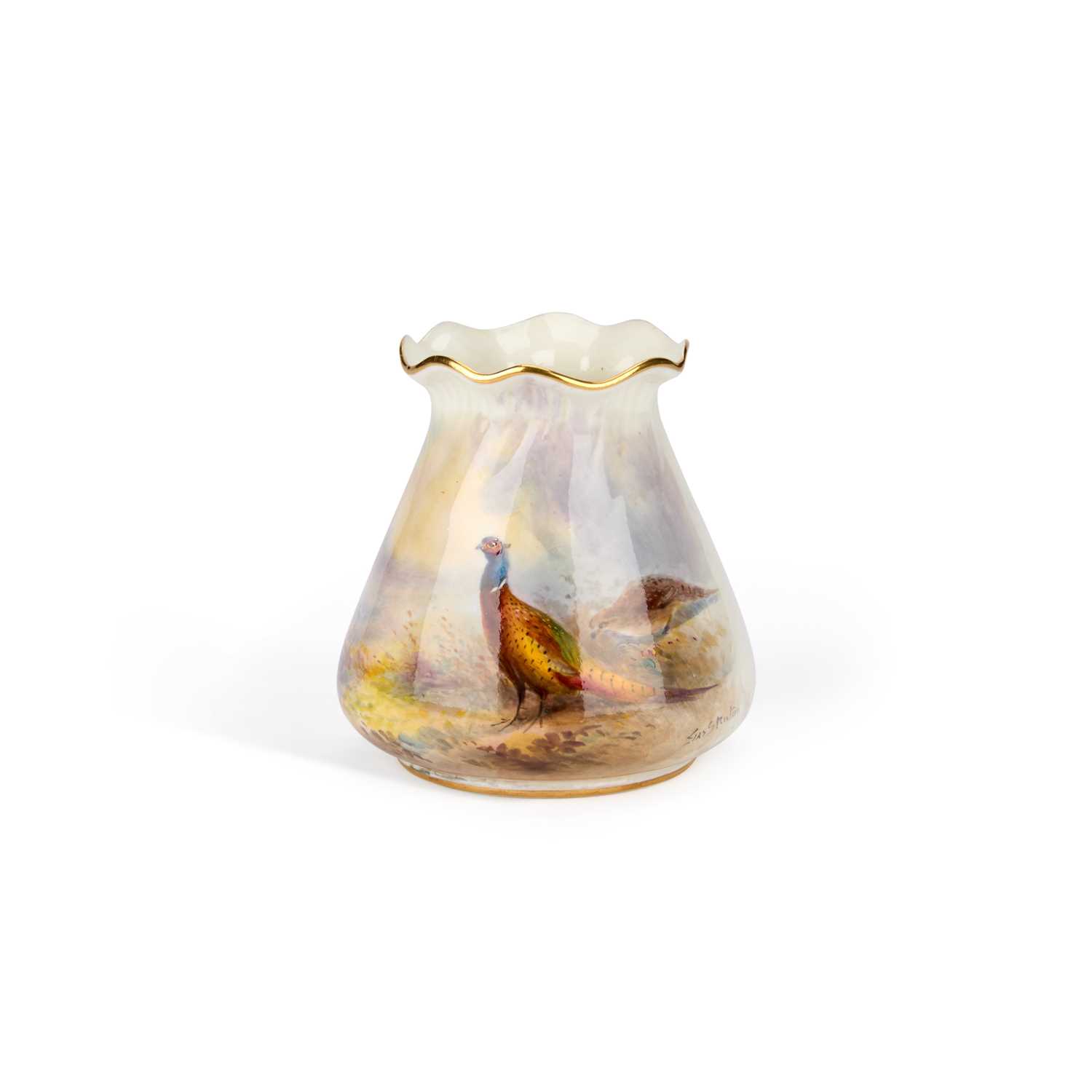 Lot 115 - A ROYAL WORCESTER VASE
