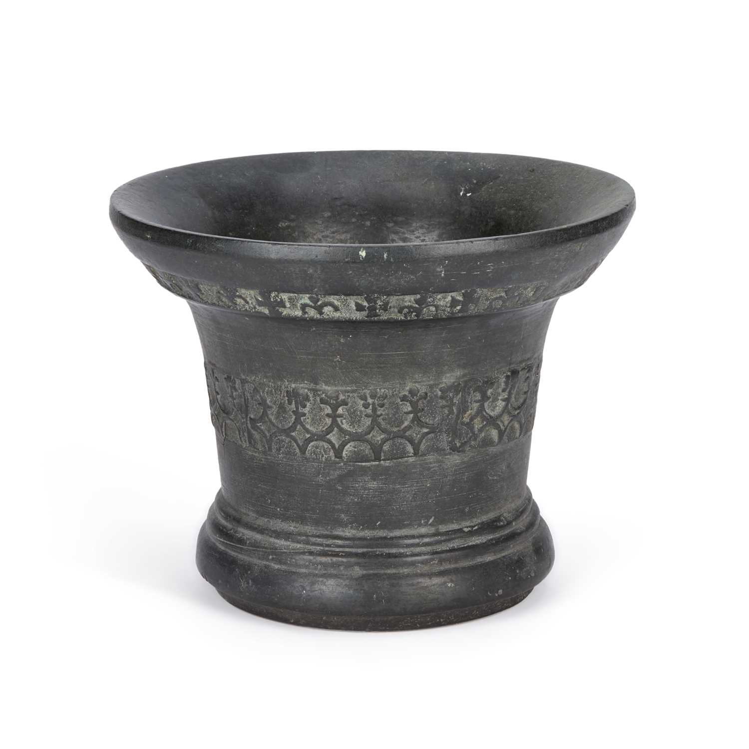 Lot 132 - A LATE 17TH CENTURY LEADED BRONZE MORTAR