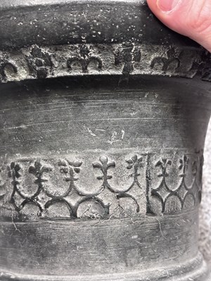 Lot 132 - A LATE 17TH CENTURY LEADED BRONZE MORTAR