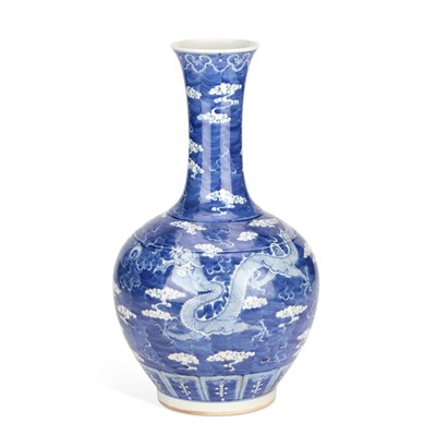 Lot 564 - A CHINESE BLUE AND WHITE PORCELAIN BOTTLE VASE