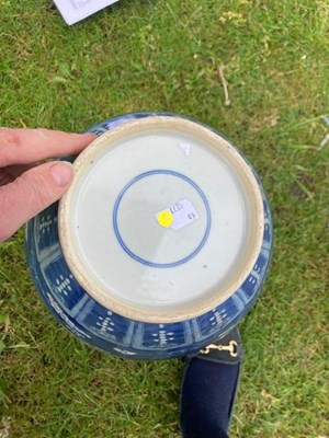 Lot A CHINESE BLUE AND WHITE PORCELAIN BOTTLE VASE
