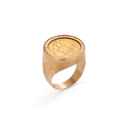 Lot 754A - QUEEN VICTORIA 1896 HALF SOVEREIGN RING