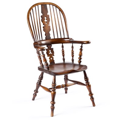 Lot 985 - AN ASH AND ELM BROADARM WINDSOR CHAIR