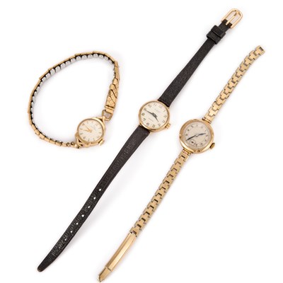 Lot 625 - THREE 9CT GOLD LADY'S WATCHES
