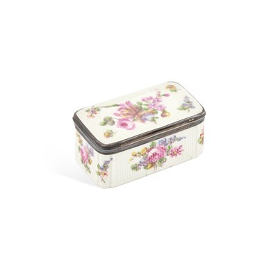 Lot 797 - A MENNECY SILVER-MOUNTED RECTANGULAR SNUFF BOX, CIRCA 1750