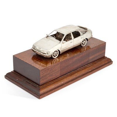 Lot 322 - AN ELIZABETH II SILVER CAR MODEL