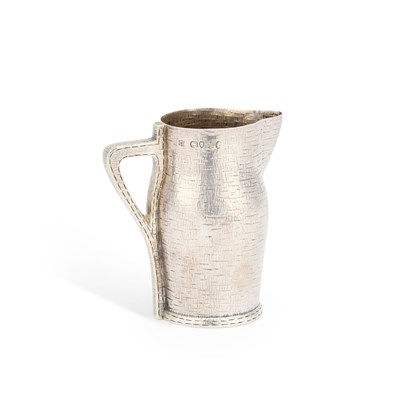 Lot 441 - A VICTORIAN SILVER CREAM JUG