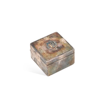 Lot 433 - A VICTORIAN SILVER VESTA CASE
