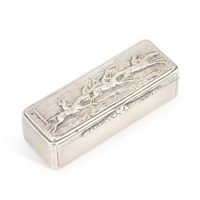 Lot 444 - A GEORGE IV SILVER SNUFF BOX