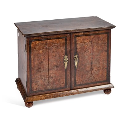 Lot 996 - AN EARLY 18TH CENTURY INLAID WALNUT TABLE CABINET