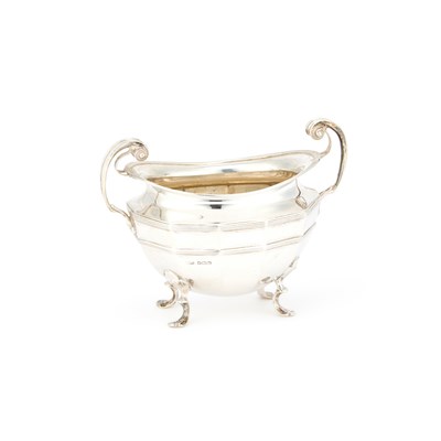 Lot 364 - A GEORGE V SILVER TWO-HANDLED SUGAR BOWL