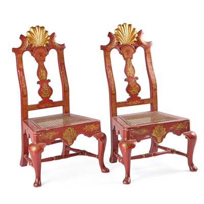 Lot 999 - A PAIR OF CHINOISERIE DECORATED SIDE CHAIRS