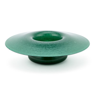 Lot 80 - A MONART STYLE GLASS BOWL