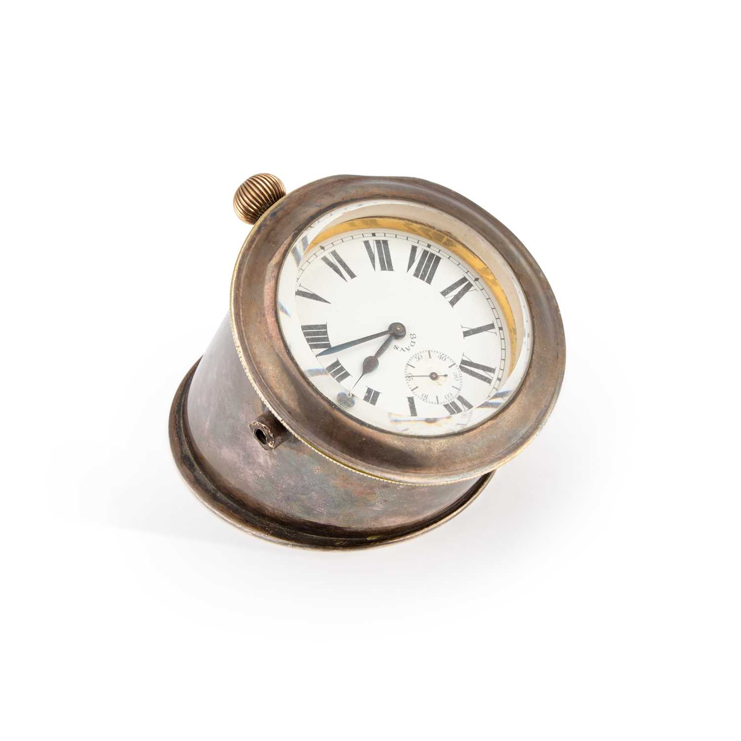 Lot AN 8-DAY DASHBOARD CLOCK AND MOUNT