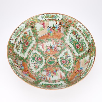 Lot A CHINESE PORCELAIN PUNCH BOWL, C.1900