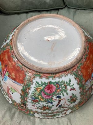 Lot A CHINESE PORCELAIN PUNCH BOWL, C.1900