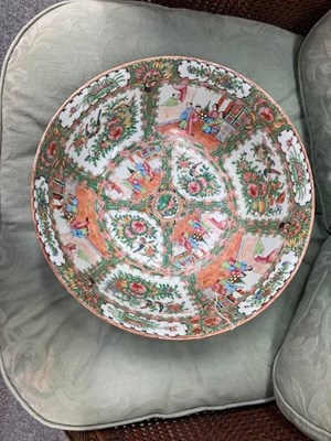 Lot A CHINESE PORCELAIN PUNCH BOWL, C.1900