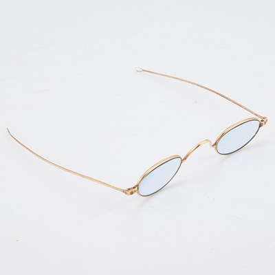 Lot A PAIR OF VICTORIAN GOLD SPECTACLES