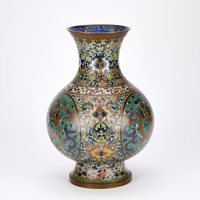 Lot A LARGE CHINESE CLOISONNÉ ENAMEL VASE