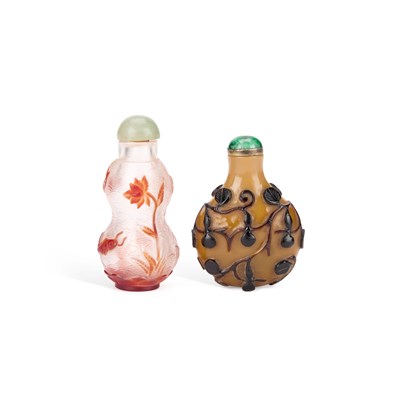 Lot 577 - TWO PEKING GLASS SNUFF BOTTLES