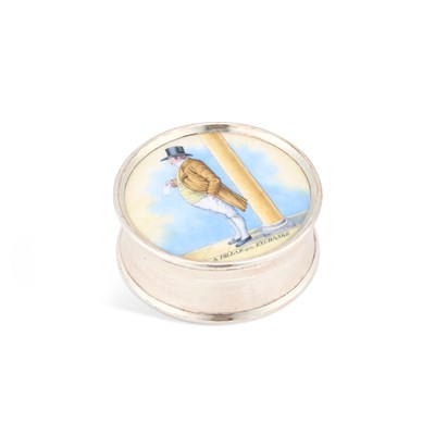 Lot 408 - AN ELIZABETH II SILVER NOVELTY BOX