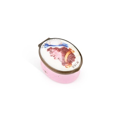Lot 759 - A BILSTON ENAMEL PATCH BOX, C.1760