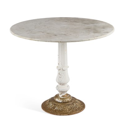 Lot 945 - A CIRCULAR MARBLE-TOPPED CAST IRON GARDEN TABLE