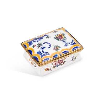 Lot 777 - A BILSTON ENAMEL BOX, C.1780