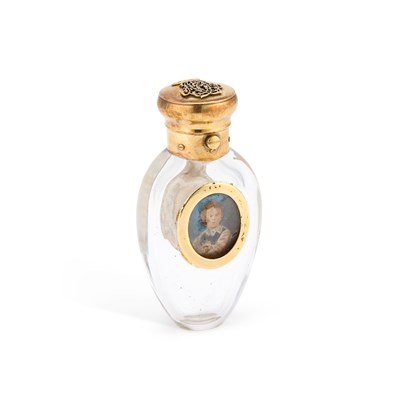 Lot 793 - A FINE GOLD-MOUNTED ROCK CRYSTAL SCENT BOTTLE, CIRCA 1850