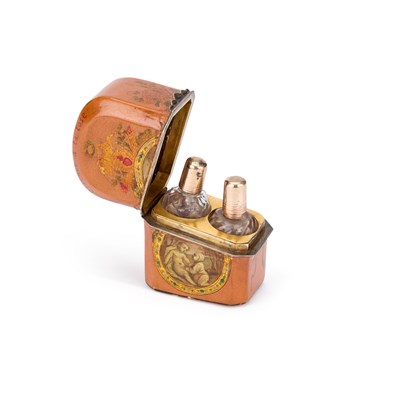 Lot 770 - AN 18TH CENTURY VERNIS MARTIN SCENT BOTTLE CASE