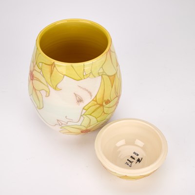 Lot SALLY TUFFIN FOR DENNIS CHINAWORKS